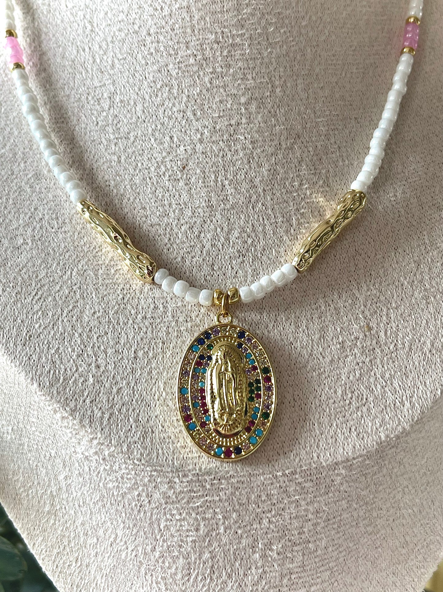 Collier Madonna