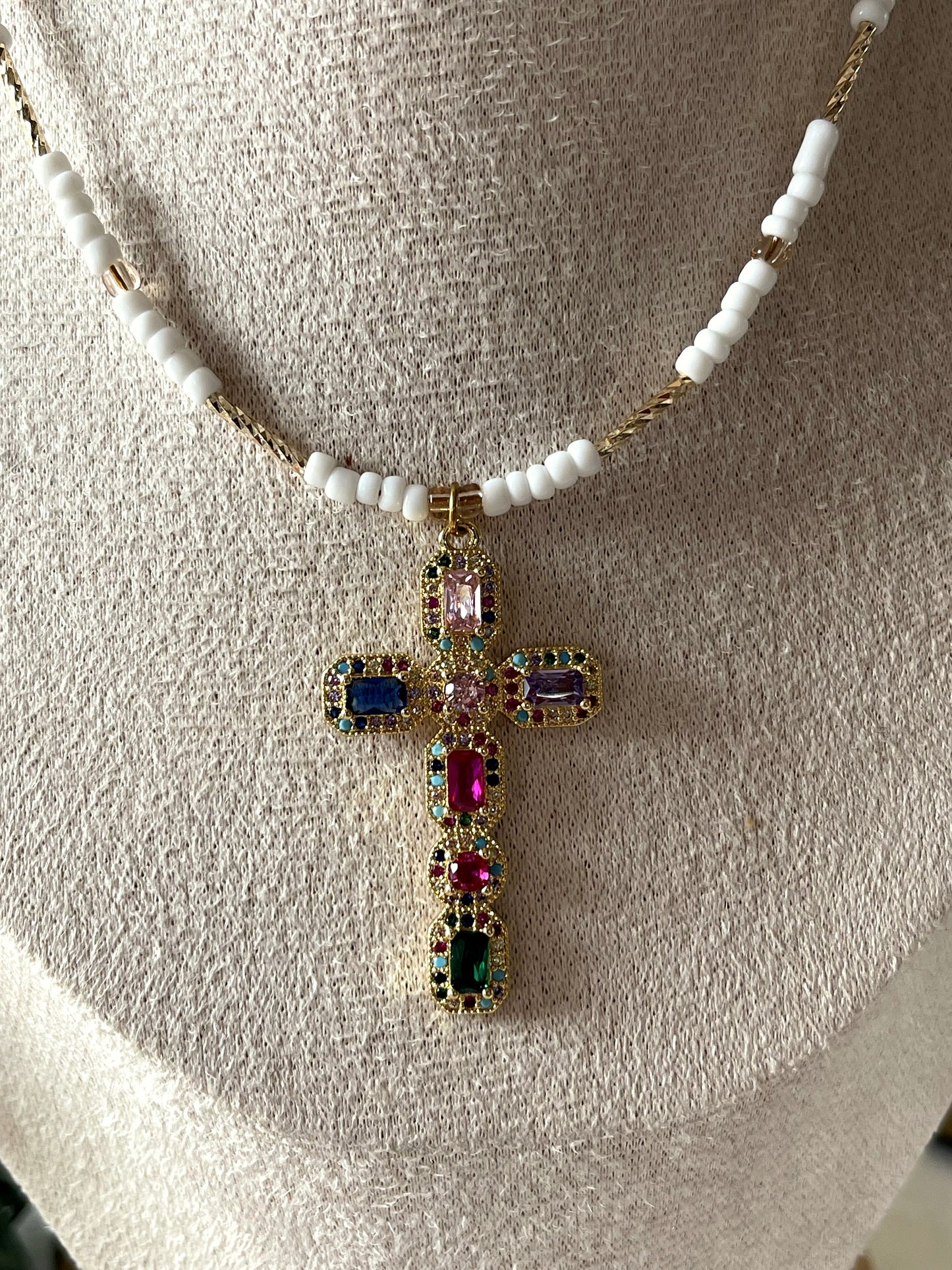 Collier Regina